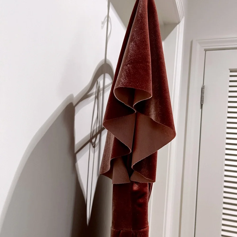 Jenny Yoo Ellis Flutter-Sleeve Open-Back Stretch Velvet Gown~ size 14 - Picture 6 of 12